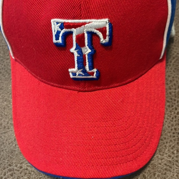Texas Rangers Hat - Picture 2 of 6